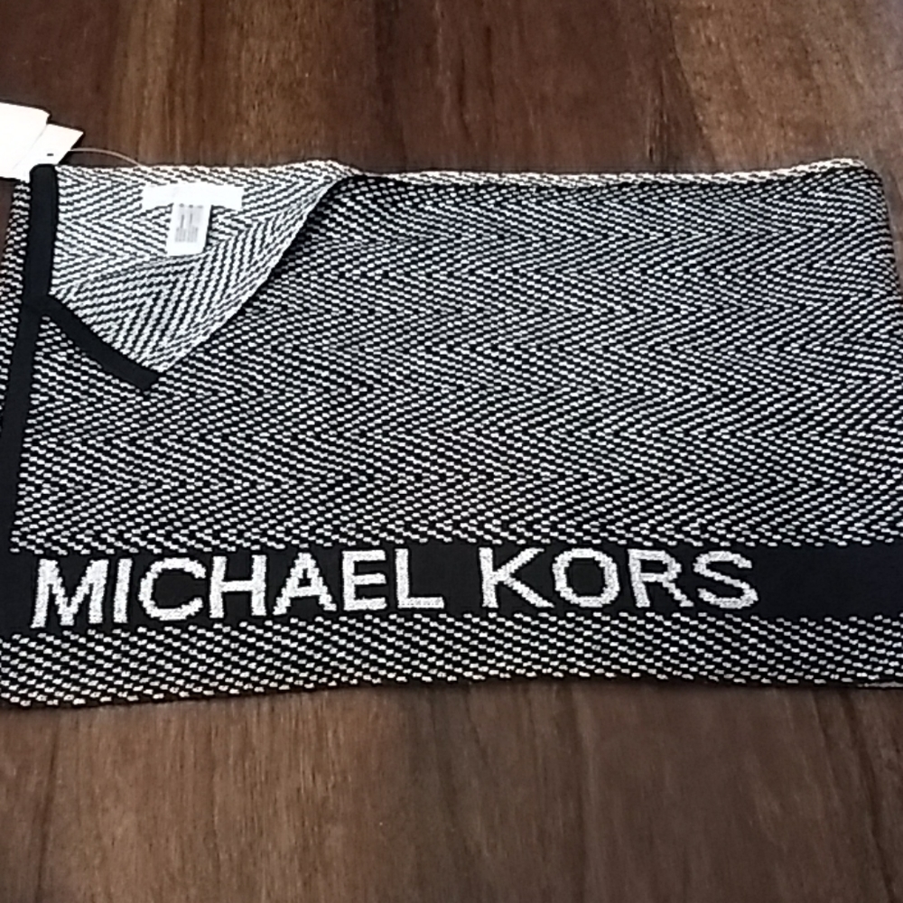 Michael Kors scarf